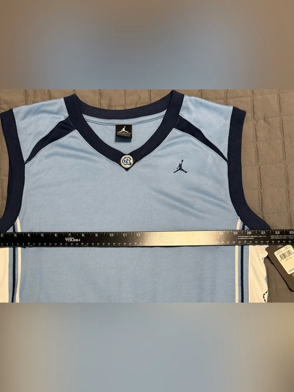 North Carolina tar heels basketball jersey Size XL Jordan Navy Blue Vneck